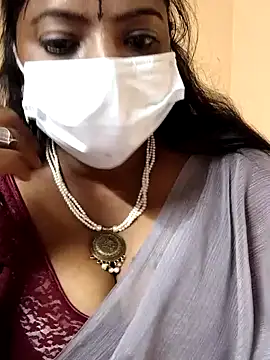 Snapshot of sheela28 chatting on 12.23.24 sheela28 online show from 12.23.24