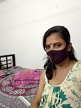 Snapshot of Cute-manisha chatting on 09.21.25 Cute-manisha online show from 09.21.25