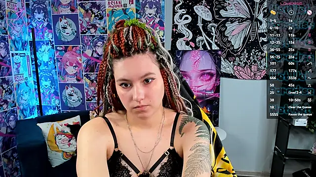 Snapshot of Bonni_Meiz chatting on 11.12.25 Bonni Meiz online show from 11.12.25