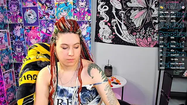 Snapshot of Bonni_Meiz chatting on 11.21.25 Bonni Meiz online show from 11.21.25