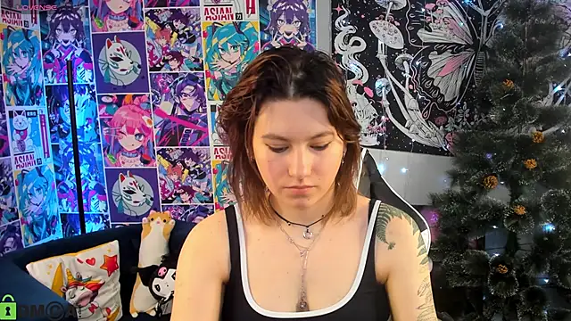 Snapshot of Bonni_Meiz chatting on 12.19.25 Bonni Meiz online show from 12.19.25