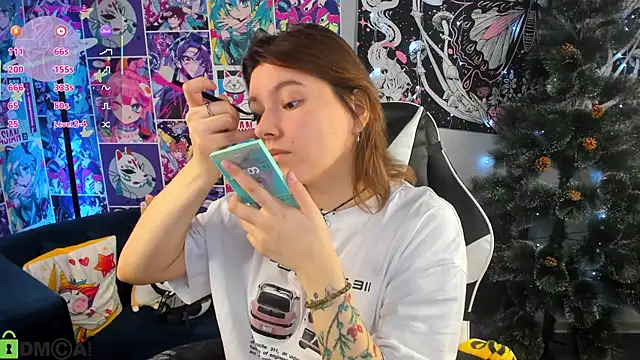 Snapshot of Bonni_Meiz chatting on 12.21.25 Bonni Meiz online show from 12.21.25