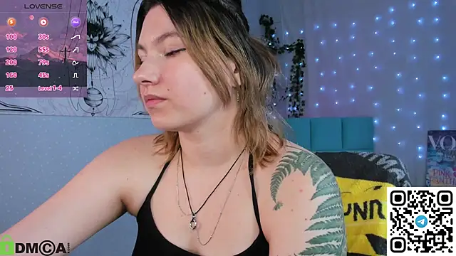 Snapshot of Bonni_Meiz chatting on 04.20.26 Bonni Meiz online show from 04.20.26