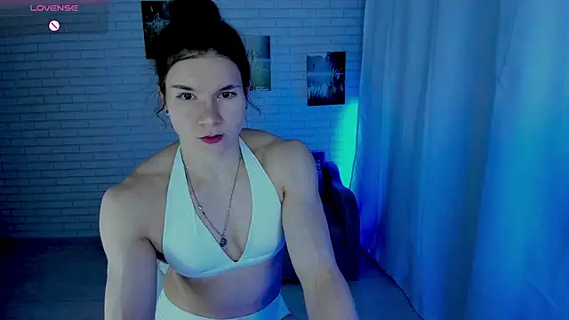Snapshot of Lisa_Ray chatting on 06.18.26 Lisa Ray online show from 06.18.26