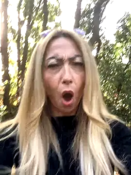 Snapshot of harleyejoker1 chatting on 10.24.25 harleyejoker1 online show from 10.24.25