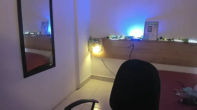 Emyli rousse  online show from 01.09.25