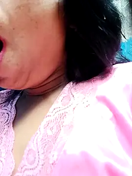 Snapshot of Kajal__Mehra chatting on 03.30.26 Kajal Mehra online show from 03.30.26