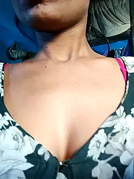 Snapshot of Kajal__Mehra chatting on 04.13.26 Kajal Mehra online show from 04.13.26