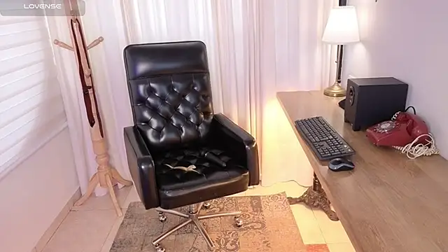 Snapshot of Pamela_Johnsonn chatting on 04.18.26 Pamela Johnsonn online show from 04.18.26