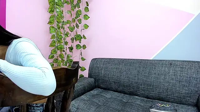 Snapshot of dakota-bright01 chatting on 02.17.25 dakota-bright01 online show from 02.17.25