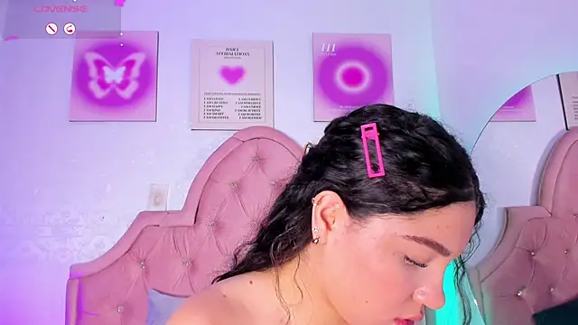 amandalee01 online show from 11.20.25