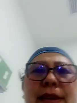 Snapshot of Darly_Gomez chatting on 02.26.25 Darly Gomez online show from 02.26.25