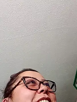 Snapshot of Darly_Gomez chatting on 03.05.25 Darly Gomez online show from 03.05.25