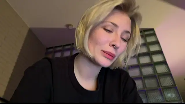 Snapshot of alexa_novak chatting on 06.01.26 alexa novak online show from 06.01.26