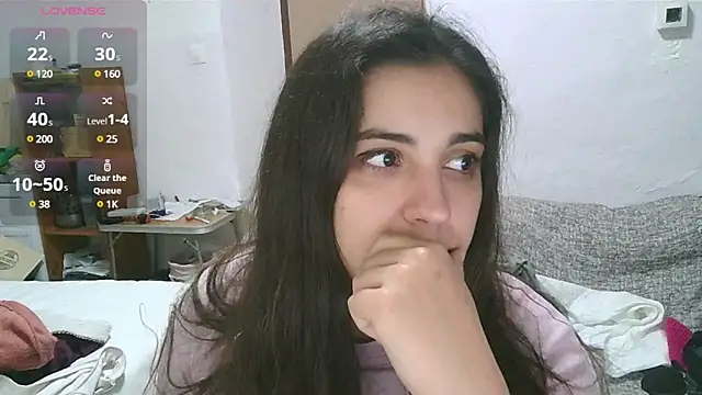 Snapshot of Ursumi1 chatting on 01.21.25 Ursumi1 online show from 01.21.25