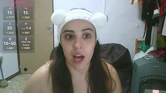 Snapshot of Ursumi1 chatting on 01.26.25 Ursumi1 online show from 01.26.25