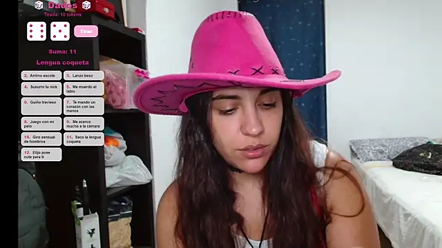 Snapshot of Ursumi1 chatting on 09.13.25 Ursumi1 online show from 09.13.25