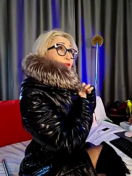 Snapshot of Milforja chatting on 02.21.26 Milforja online show from 02.21.26