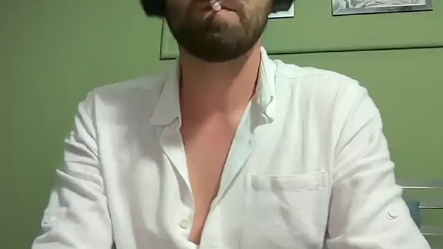 Snapshot of cottonmouth933 chatting on 06.23.26 cottonmouth933 online show from 06.23.26