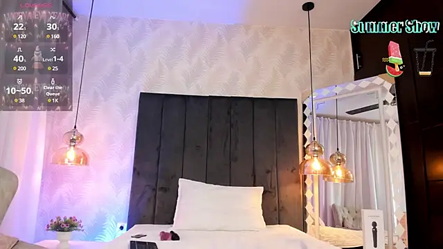 Snapshot of SHARONN____ chatting on 01.27.25 SHARONN     online show from 01.27.25