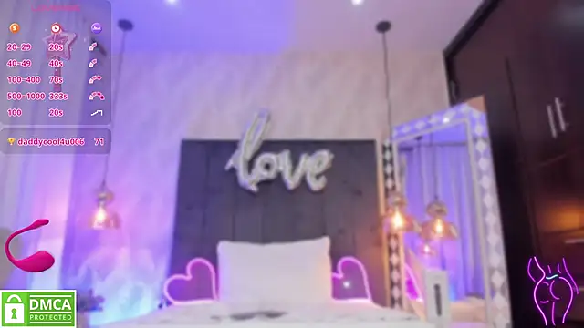 Snapshot of SHARONN____ chatting on 03.11.25 SHARONN     online show from 03.11.25