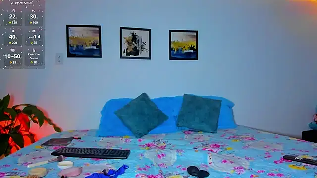 Snapshot of elafranco_ chatting on 11.06.25 elafranco online show from 11.06.25