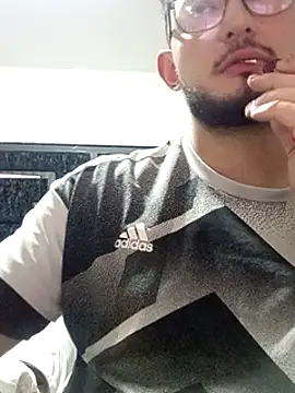 Nene1325 online show from 12.17.24