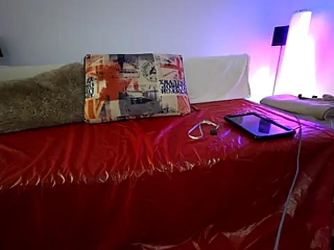 KOMANDOS74 online show from 05.03.26