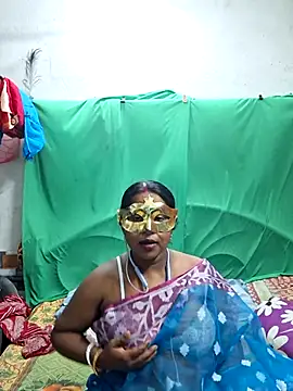 Snapshot of Real_Desi_Couple chatting on 05.31.26 Real Desi Couple online show from 05.31.26