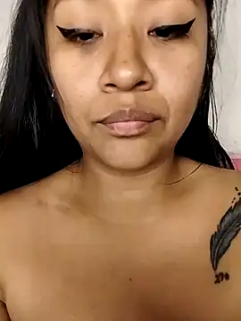 Snapshot of ineliveca chatting on 12.23.24 ineliveca online show from 12.23.24