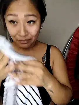 Snapshot of ineliveca chatting on 01.29.25 ineliveca online show from 01.29.25