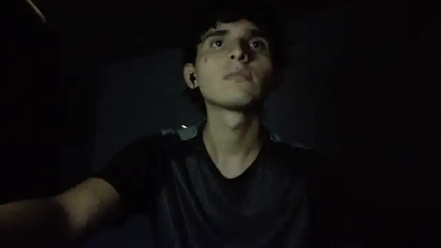 Snapshot of Charley_quin chatting on 03.04.25 Charley quin online show from 03.04.25