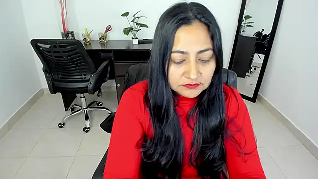 Adele Sweett online show from 02.28.25