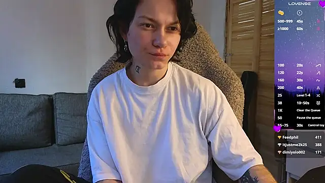 esajukyy online show from 04.01.26