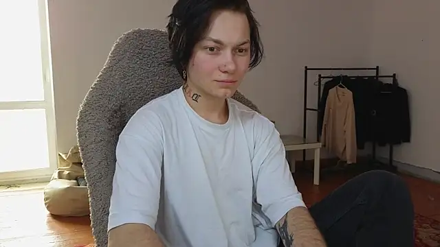 Snapshot of esajukyy chatting on 07.18.26 esajukyy online show from 07.18.26