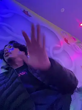 Onlyjishan online show from 12.30.24