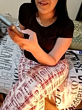 ShadiaStar online show from 02.24.25