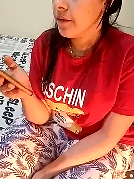 ShadiaStar online show from 02.26.25