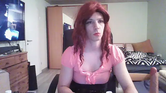 Kinky-Kristina online show from 10.21.25