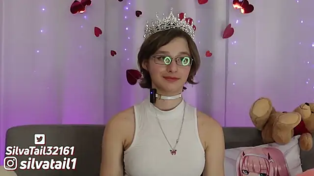 Snapshot of Silva-Tail chatting on 02.12.25 Silva-Tail online show from 02.12.25