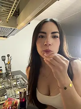 Melody 04 online show from 12.14.25