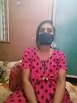 Snapshot of sweety_telugu_couple2027 chatting on 02.06.25 sweety telugu couple2027 online show from 02.06.25