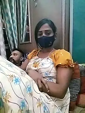 Snapshot of sweety_telugu_couple2027 chatting on 02.12.25 sweety telugu couple2027 online show from 02.12.25