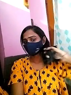 Snapshot of sweety_telugu_couple2027 chatting on 02.23.25 sweety telugu couple2027 online show from 02.23.25