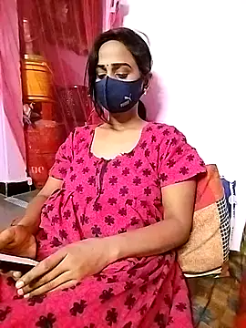 Snapshot of sweety_telugu_couple2027 chatting on 03.07.25 sweety telugu couple2027 online show from 03.07.25