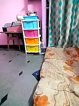 Snapshot of sweety_telugu_couple2027 chatting on 03.11.25 sweety telugu couple2027 online show from 03.11.25