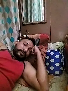 Snapshot of sweety_telugu_couple2027 chatting on 03.14.25 sweety telugu couple2027 online show from 03.14.25