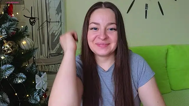 Snapshot of MissFreyaX chatting on 12.24.24 MissFreyaX online show from 12.24.24