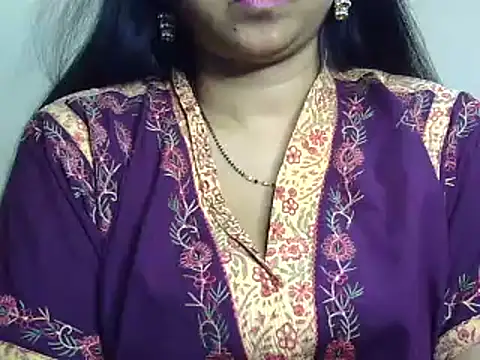 Snapshot of Suhana-sapna chatting on 01.08.25 Suhana-sapna online show from 01.08.25