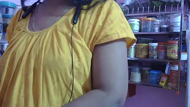 Snapshot of Suhana-sapna chatting on 02.27.26 Suhana-sapna online show from 02.27.26